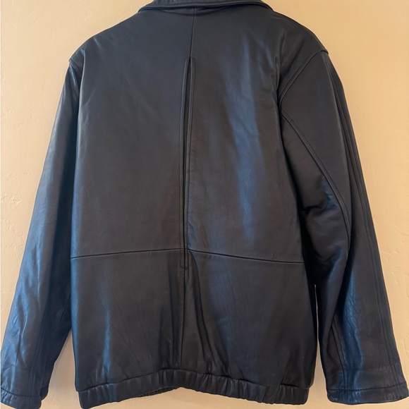 Women’s Leather Jacket - Picture 4 of 7